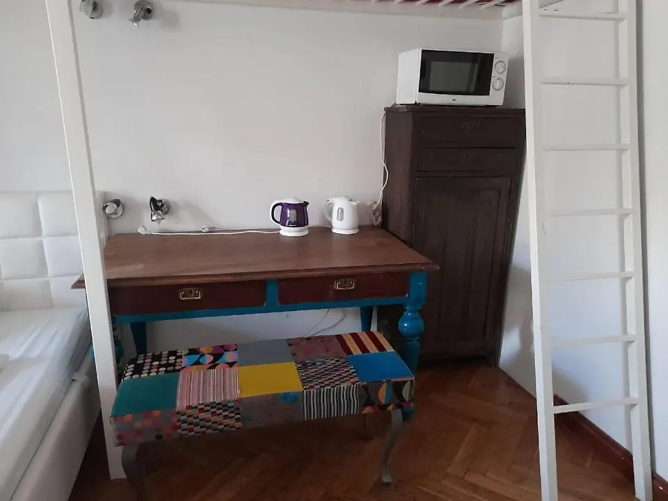 Rodzinna Przestrzen Dla 8 Osob 2 Pokoje Z Lazienka I Mini Aneksem Varsó Apartman